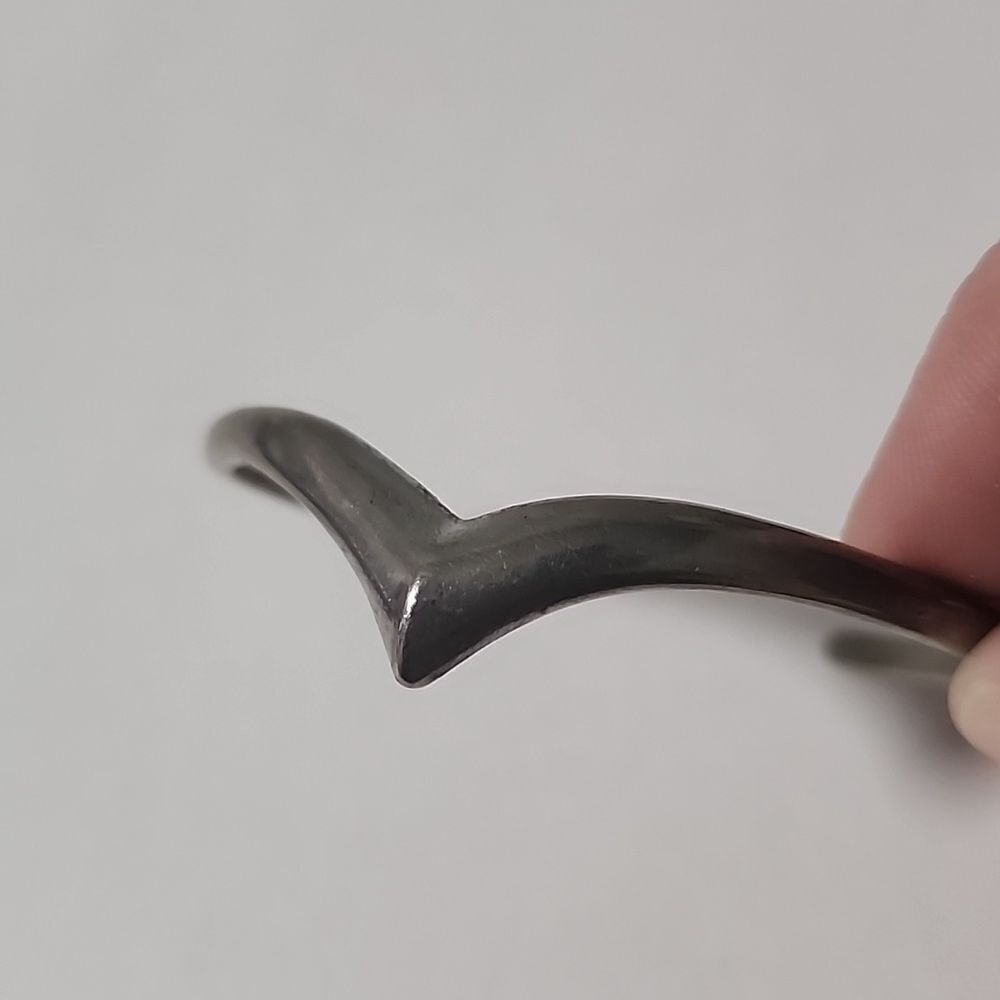 Avon Cuff Bracelet - Picture 4 of 4